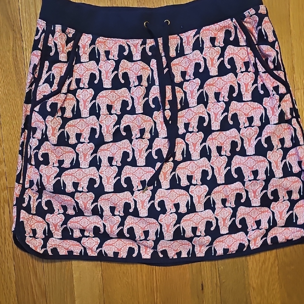 Crown & Ivy Navy and Pink Elephant Mini Skirt/skort